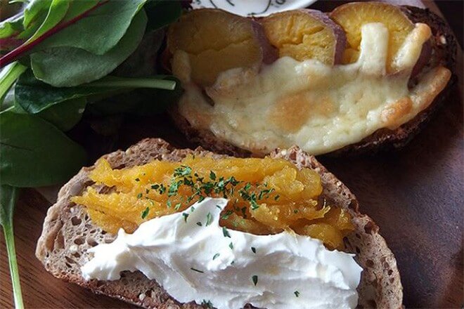 きらりちゃんのスイートトースト （とろけるチーズ＆クリームチーズトッピング）